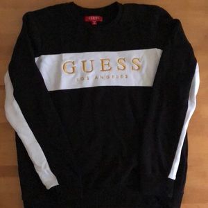Like new condition! Guess Sweatshirt. M